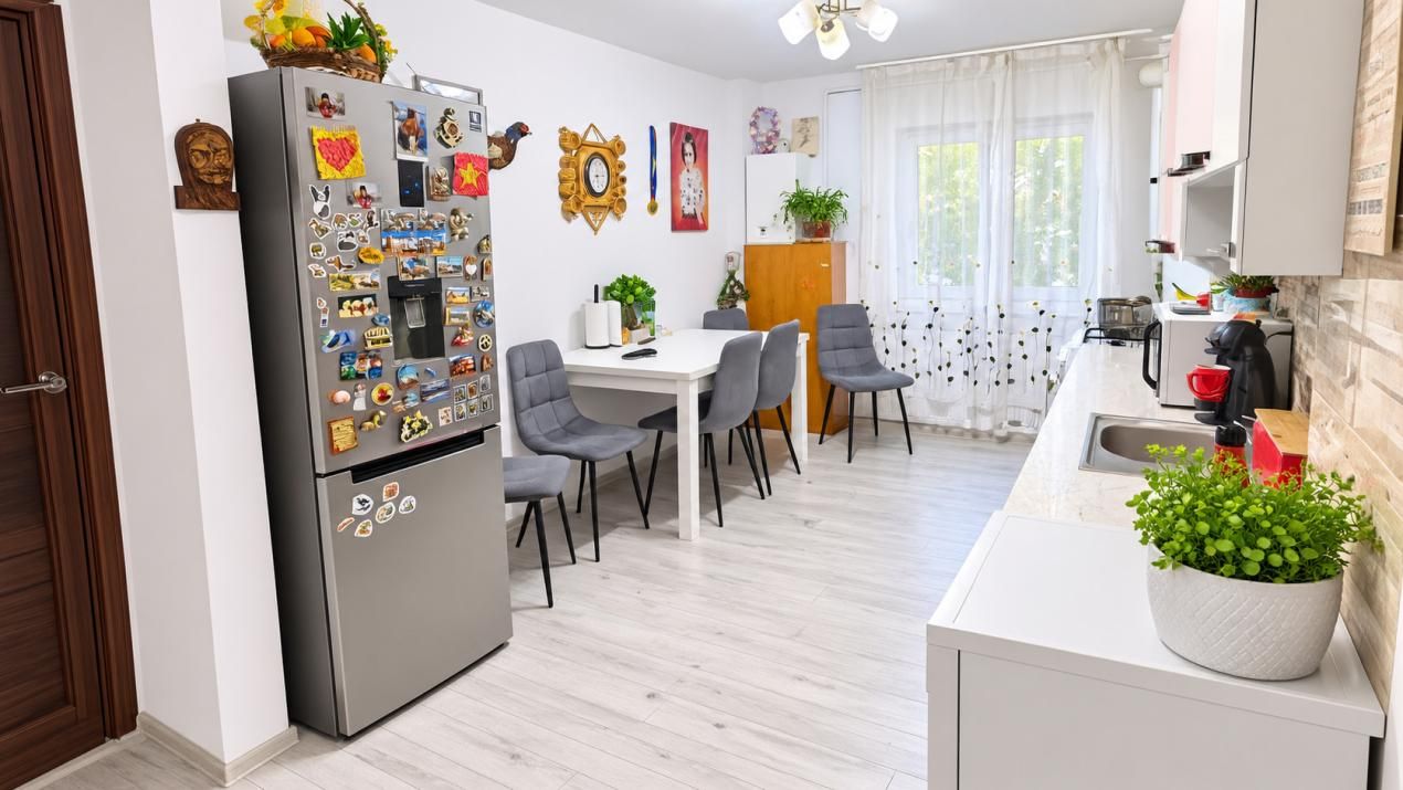 Apartanent cu 4 camere,decomandat,80 mp utili,Ampoi 2 – fotografia 2 din 9