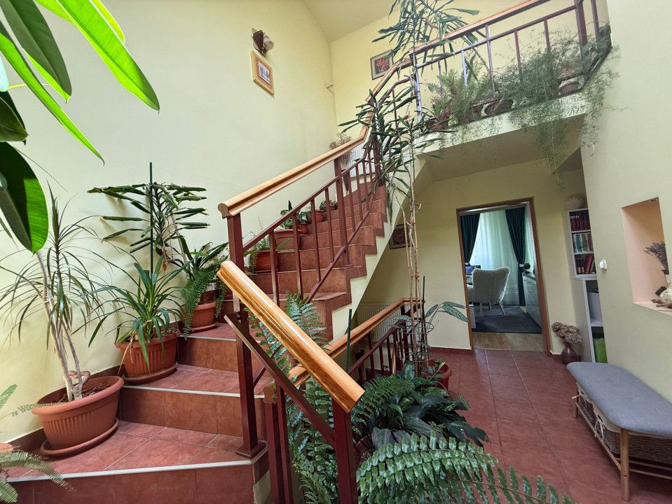 Casa individuala, spatioasa, cu 6 camere, 147 mp utili - zona Fratelia – fotografia 14 din 20