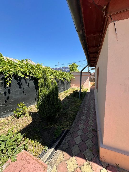Casă 4 Camere de vânzare în zona  KM 5 - Constanța | Teren 520 mp – fotografia 18 din 22