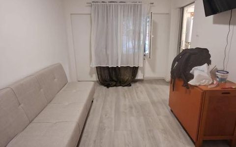 Garsoniera , 22 mp, renovata, mobilata si utilata - Calea Buziasului