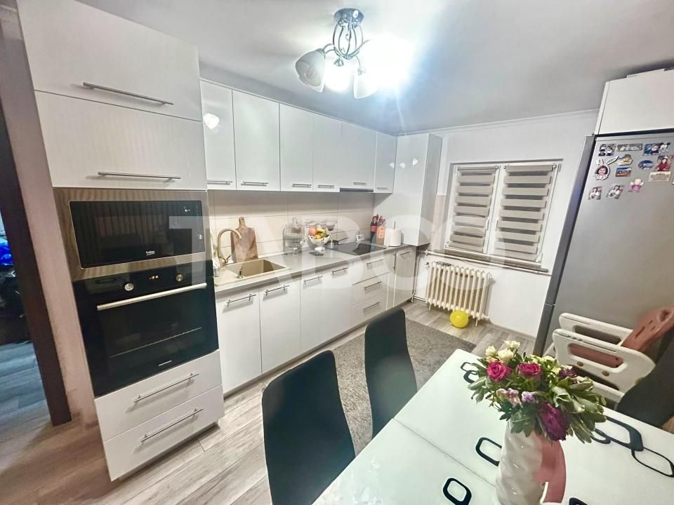 Apartament cu 3 camere de vanzare in Marasti zona Kaufland izolat boxa – fotografia 1 din 10