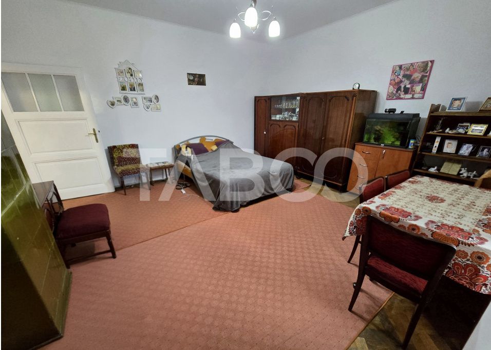 Apartament decomandat 4 camere 130mpu pivnita acces auto Orasul de Jos – fotografia 24 din 30