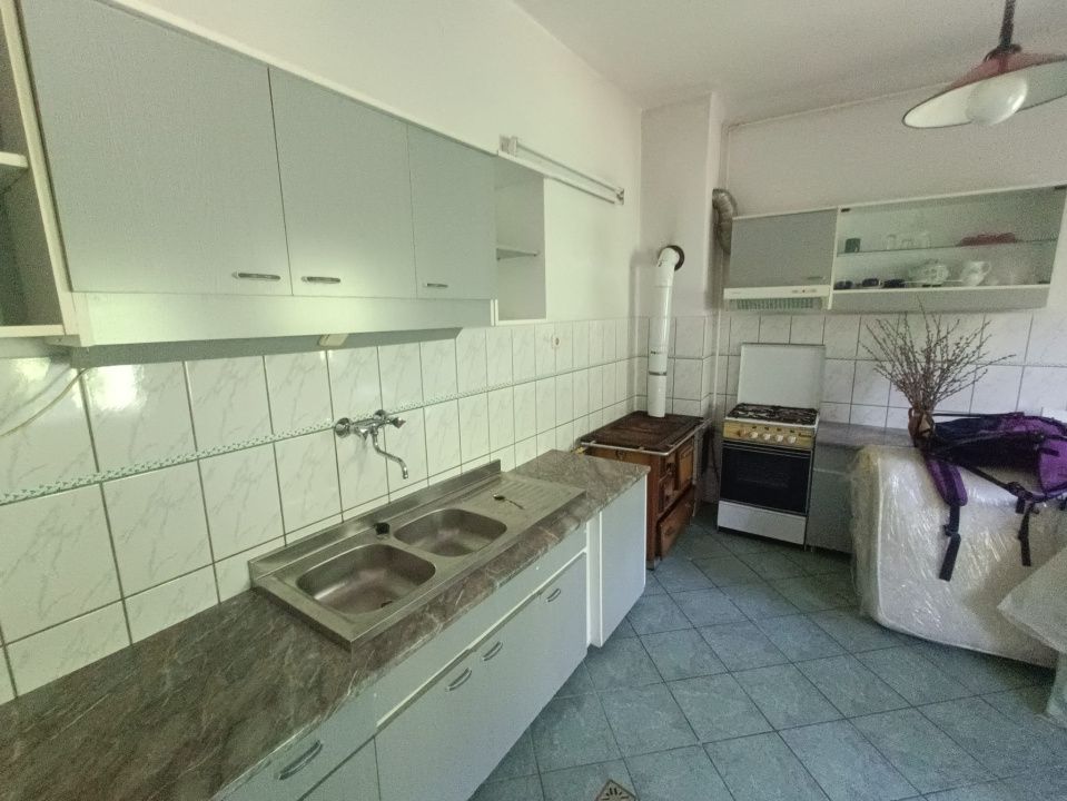 Casă vilă de vânzare în Reghin, zona centrală. – fotografia 8 din 13
