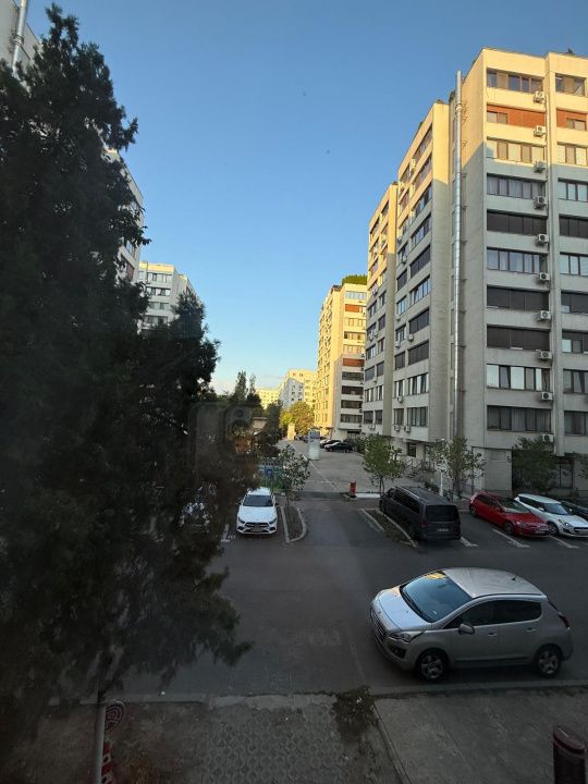 Titan/ 2 camere/ Noor/ Basarabia/ Costin Georgian/ bloc 2008/ 3 balcoane – fotografia 13 din 21