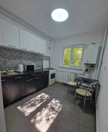 3 Camere de inchiriat | Basarabia | Proximitate Metrou | Centrala | – fotografia 1 din 6