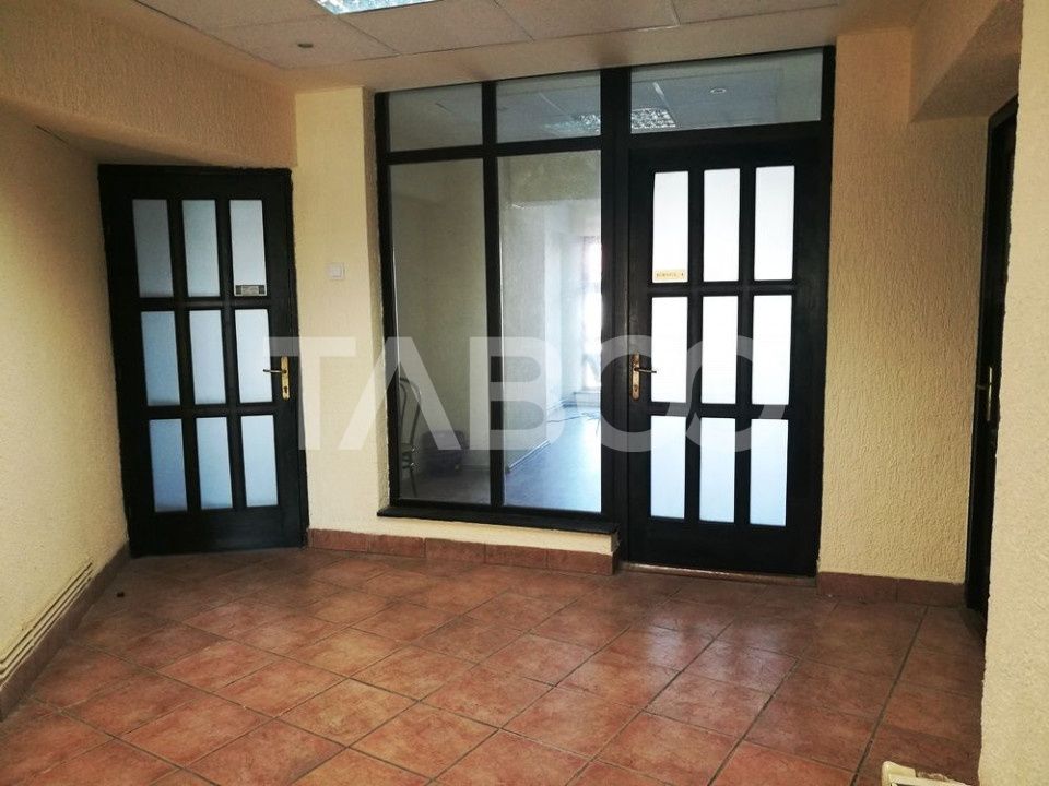 Spatiu de  birouri de vanzare  268 mpu etaj 1  zona Turnisor Sibiu – fotografia 1 din 10
