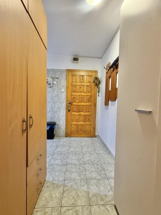 Apartament 1 camera, decomandat, etaj 3, zona Dambovita – fotografia 7 din 10
