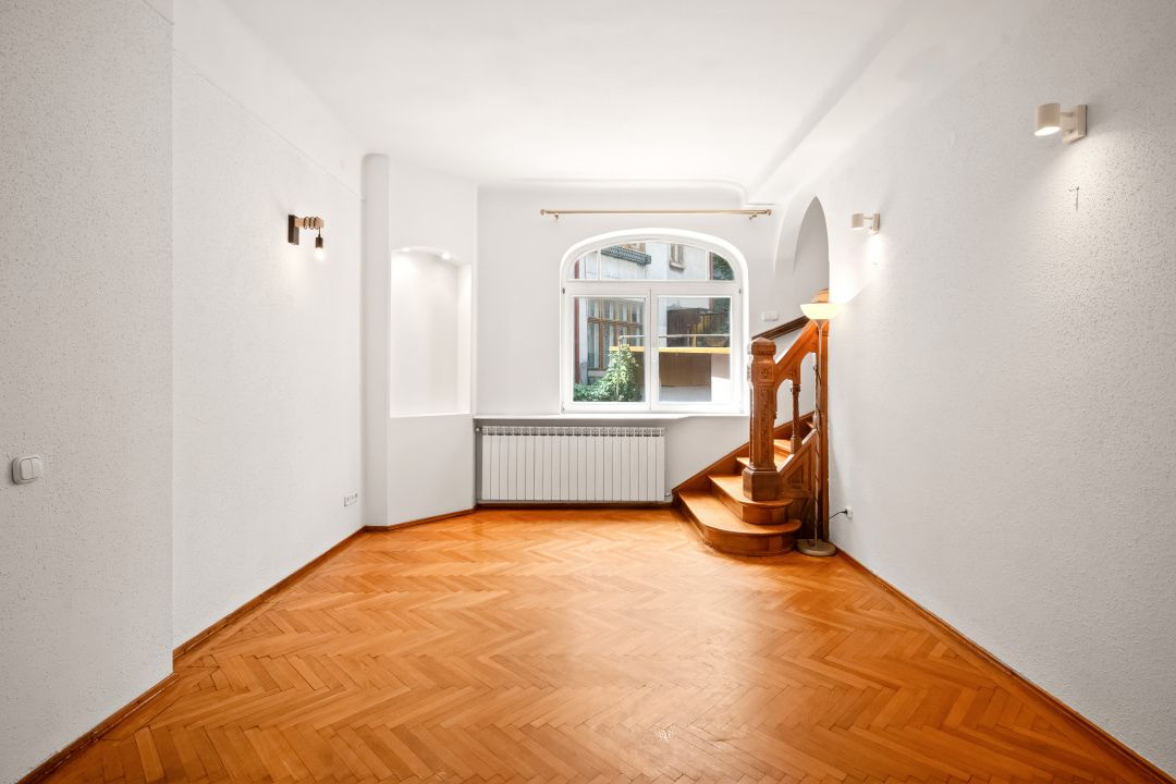 VANZARE VILA 8 CAMERE - AVIATORILOR- PARC KISELEFF-STR. ELIZA ZAMFIRESCU LEONIDA – fotografia 15 din 36