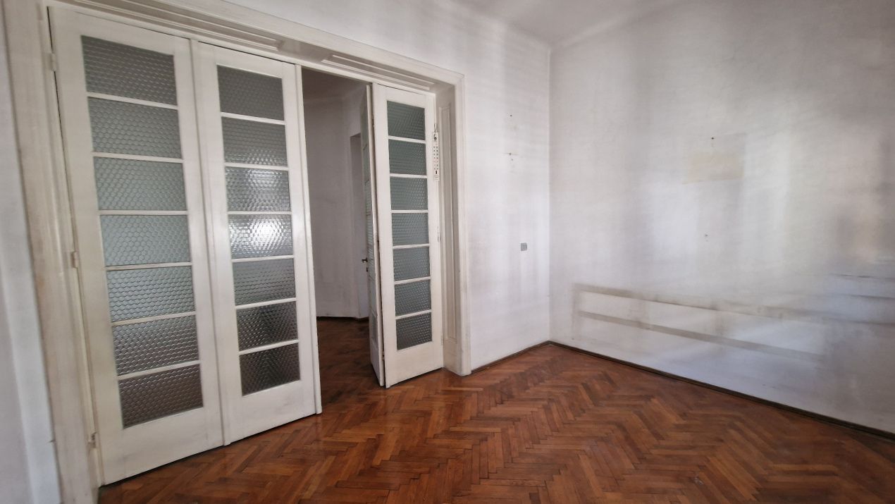Proprietate deosebită ap 3 camere de vanzare ULTRACENTRAL – fotografia 9 din 19