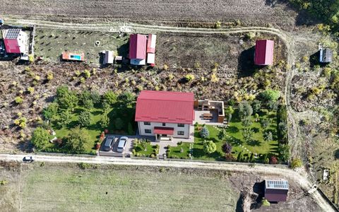 Teren intravilan 2822 mp de liniste in Cocani langa padure