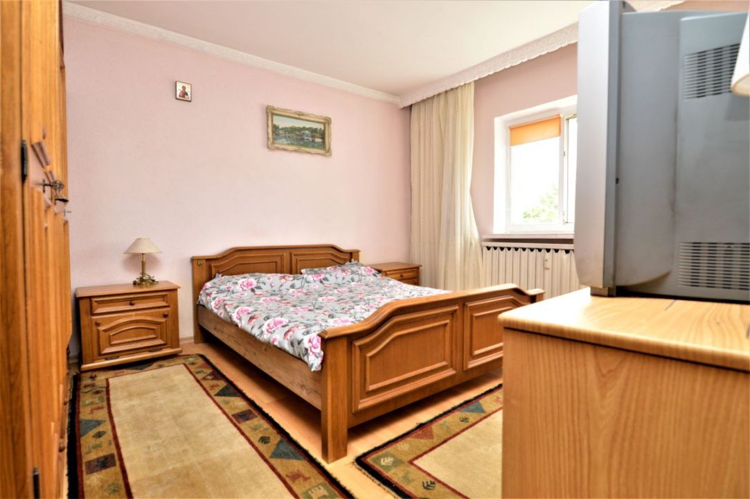 INCHIRIERE APARTAMENT 3 CAMERE VITAN-FOISORULUI – fotografia 11 din 26