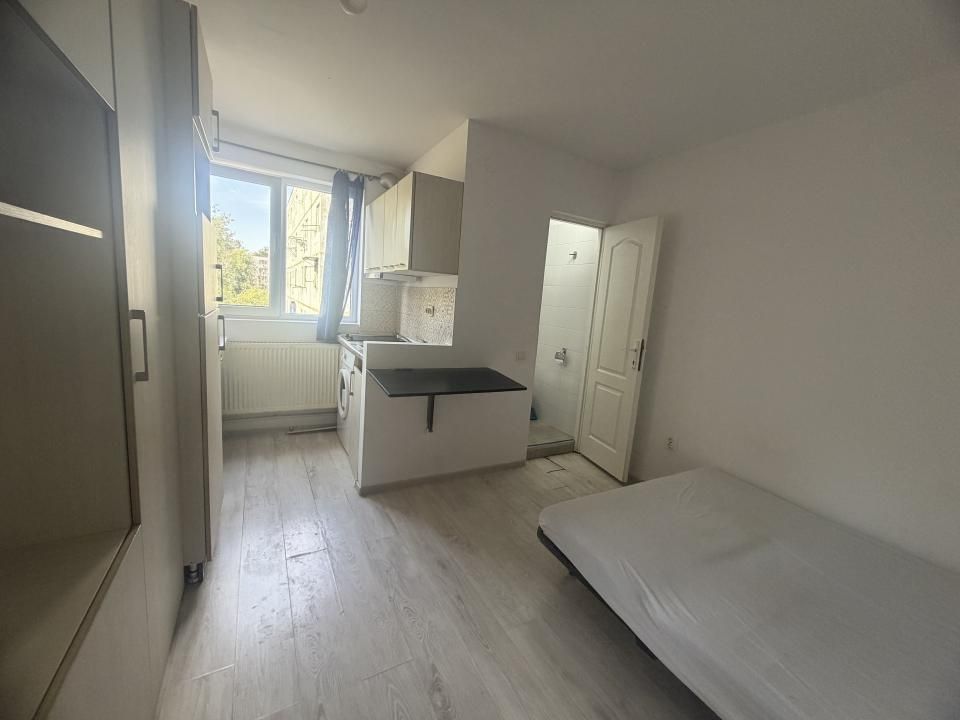 Garsoniera 15 mp Ozana | Metrou 1Decembrie1918 | Bloc Reabilitat – fotografia 1 din 7