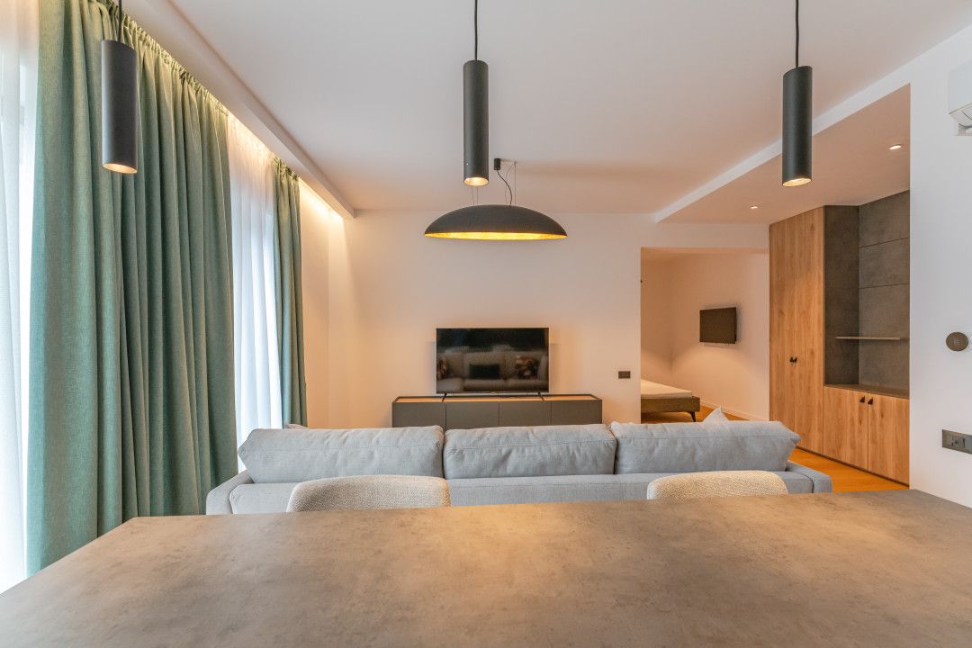 Apartament tip Studio lux in zona centrala! – fotografia 7 din 14
