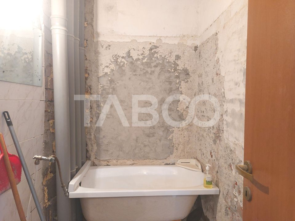 Comision 0% Apartament 40 mp 2 camere decomandate balcon Cisnadie – fotografia 11 din 18