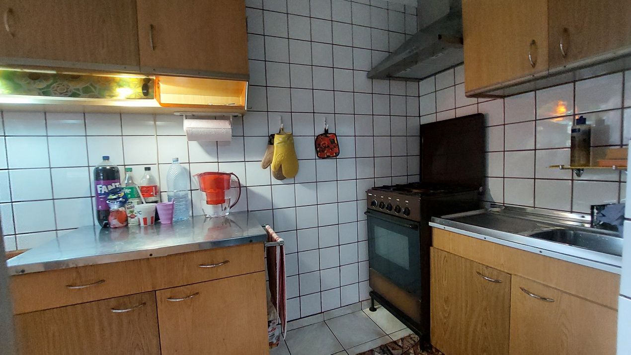 Apartament 3 camere Decomandate 76 mp parter inalt cu 2 Bai Balcon CETATE Piata – fotografia 6 din 9