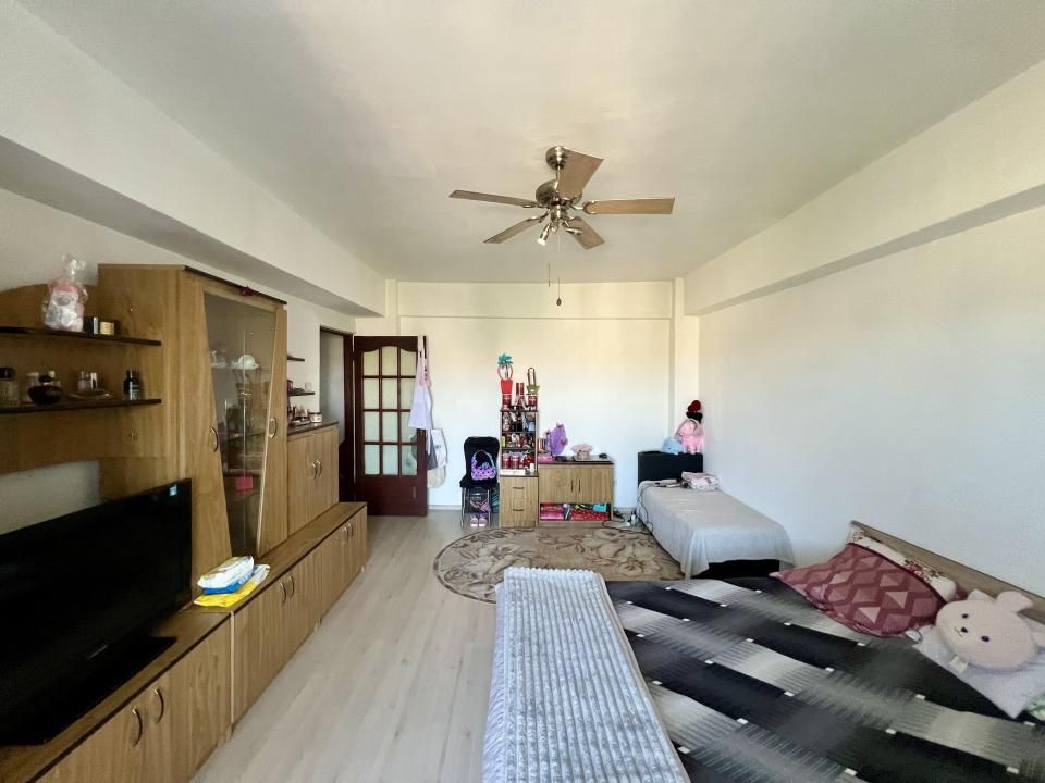 Apartament 1 camera, 38 mp utili, decomandat, etaj 4/8 - zona Soarelui – fotografia 3 din 8