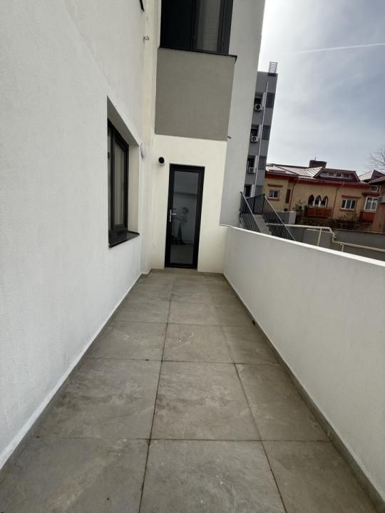 Apartament bloc nou, centrală pe gaz, balcon, terasa – fotografia 11 din 12