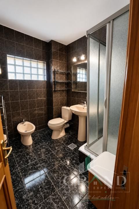 Casă individuală| 200 mp utili | 5 camere | Curte | 2 parcări | Gheorgheni – fotografia 7 din 8