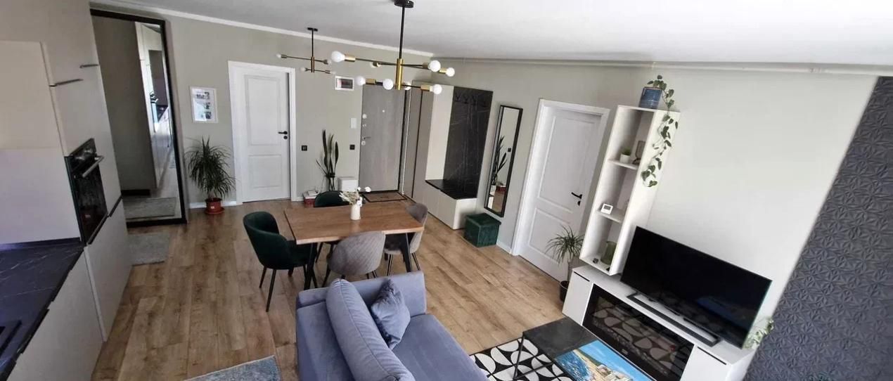 Apartament 3 camere, 70mp, mobilat complet LIFT, parcare, modern, zona Teilor! – fotografia 1 din 8