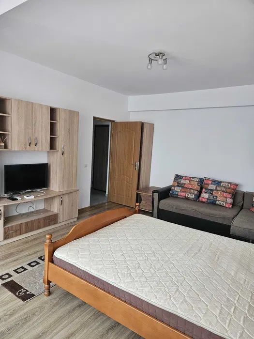APARTAMENT 1 CAMERA-MOBILAT SI UTILAT, ETAJUL 1, 40MP, CAPAT CUG – fotografia 1 din 6