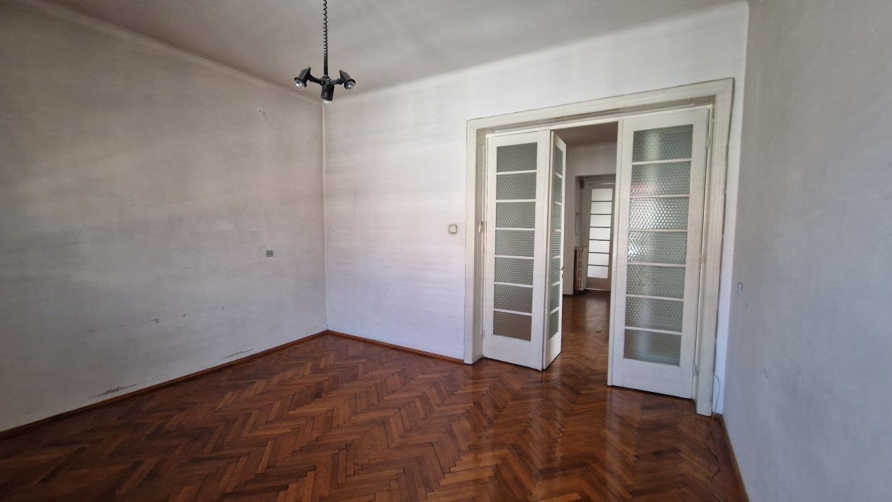 Proprietate deosebită ap 3 camere de vanzare ULTRACENTRAL – fotografia 2 din 19
