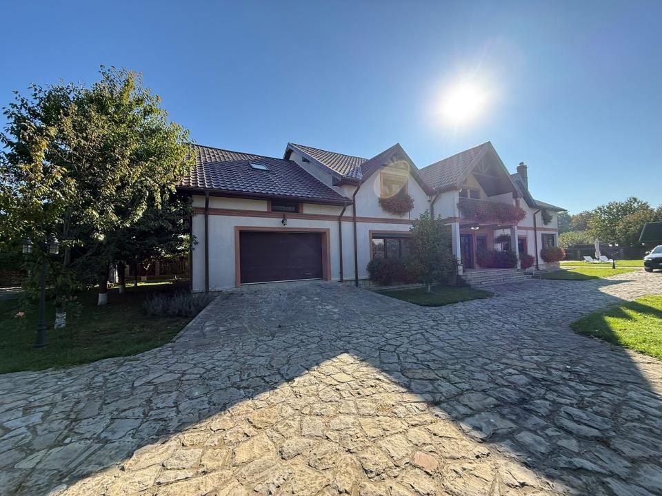 Casa de vânzare cu 10 camere | Teren 5.300 mp | Roman, Neamț – fotografia 7 din 9