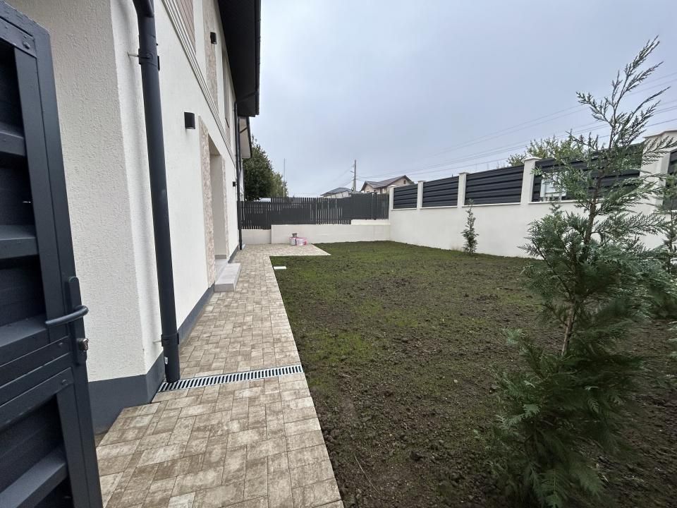 Casă individuală P+1E, 4 camere, 3 băi, dormitor matrimonial cu baie proprie – fotografia 14 din 15