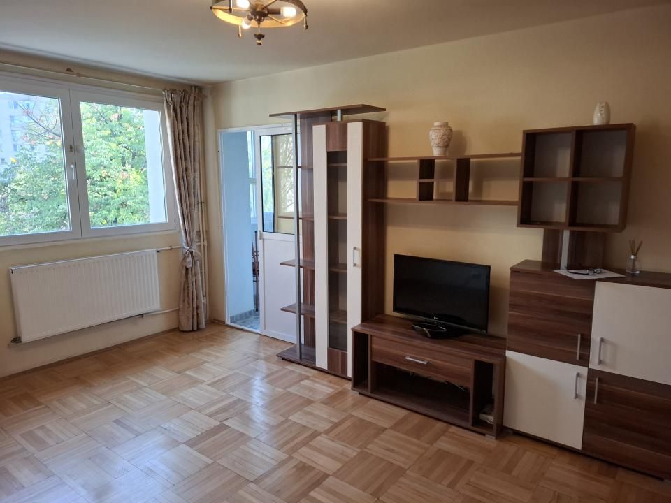 Vanzare apartament 4 camere | Titan - bloc tip H | langa metrou | etaj 3/4 | – fotografia 26 din 34