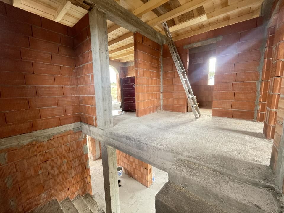 Casă individuală de vânzare în Cisnădie – Teren 480 mp – fotografia 8 din 10