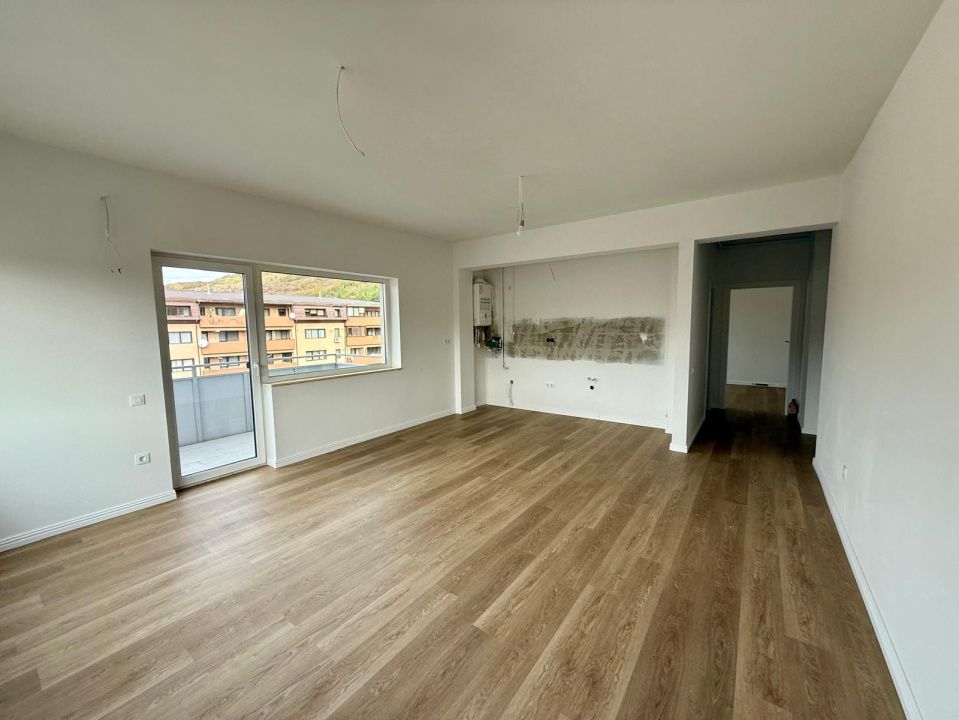 De vânzare apartament nou, finisat 3 camere, 74 mp. - Comuna Baciu – fotografia 3 din 13