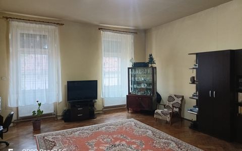 Casă de vânzare în Reghin zona centrală.