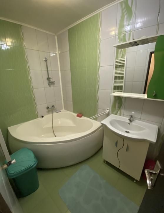 Apartament  3 camere la cheie Oasului – fotografia 5 din 8