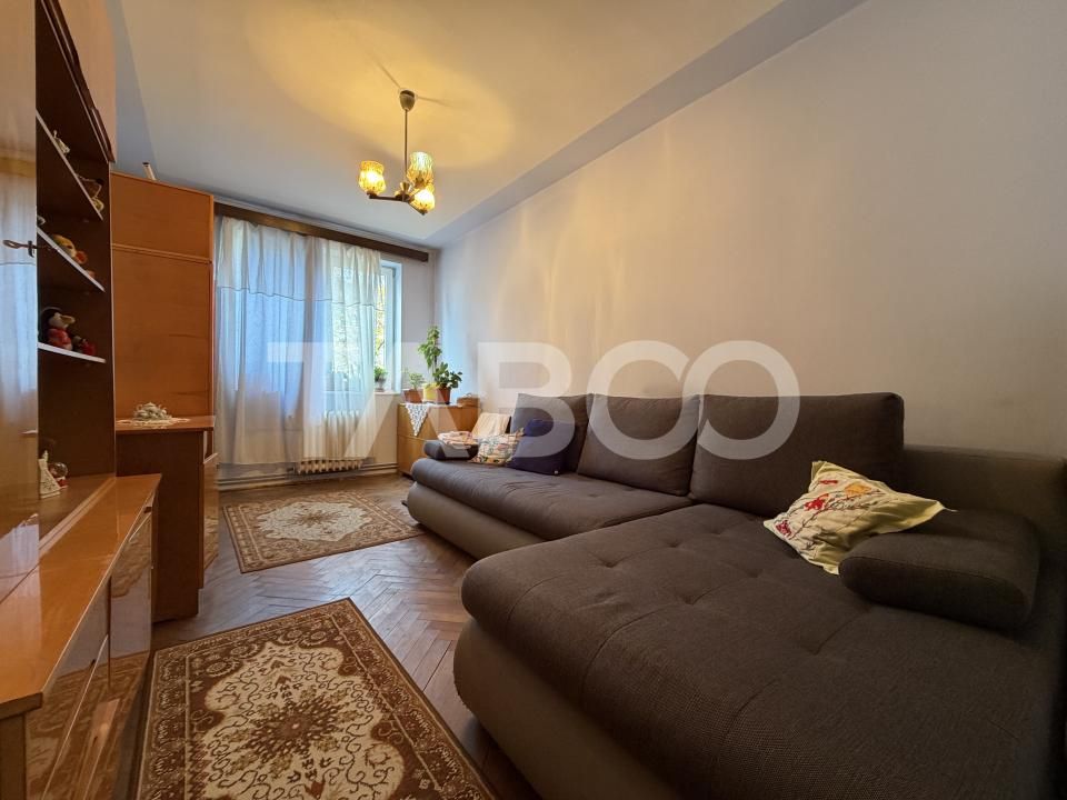 Apartament decomandat 3 camere de vanzare in zona Gheorgheni – fotografia 1 din 8