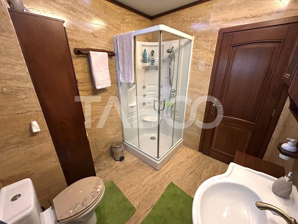 Casa de vanzare cu 5 camere garaj incalzit 2 bai in zona Tilisca Sibiu – fotografia 25 din 36