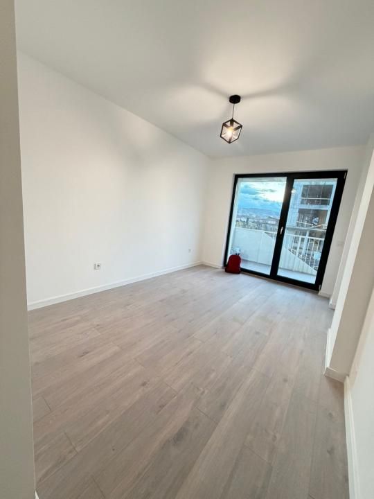 Apartament 3 camere, finisat, 56mp, garaj, Blocuri albe Eroilor Floreşti – fotografia 3 din 12