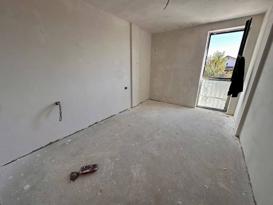 Apartament 2 camere BLOC NOU Cetate Balcon Boxa Clima Parcare Finisat la cheie – fotografia 2 din 15