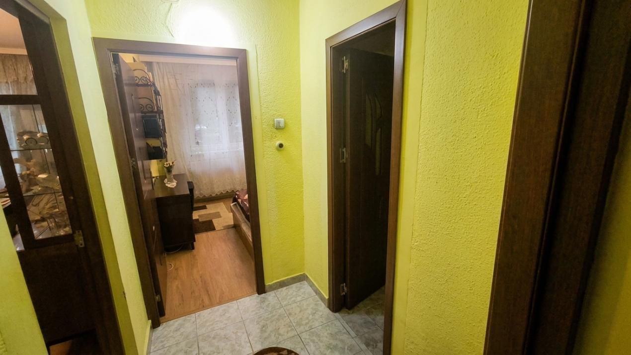 NEGRU VODA | 3 camere | semidecomandat | centrala termica – fotografia 7 din 9