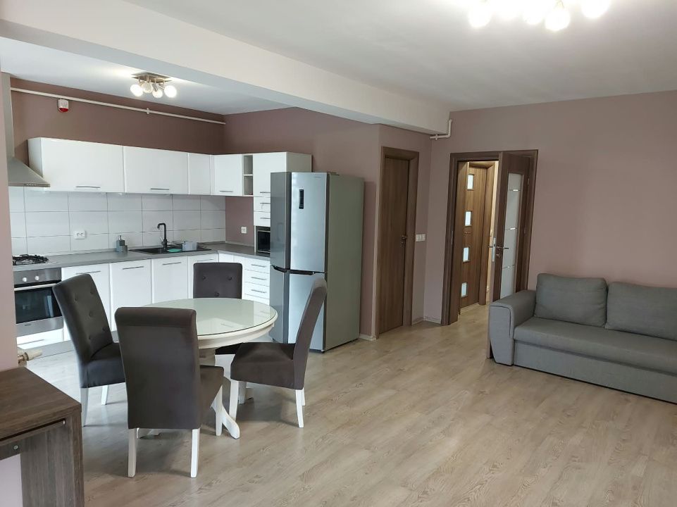 Apartament modern cu 3 camere, 2 balcoane și parcare privată, Turnișor, Sibiu – fotografia 3 din 10