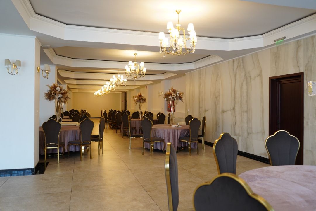 Vânzare  Business! INVESTITIE PREMIUM! GRAND HOTEL DUMBRAVA! – fotografia 1 din 17