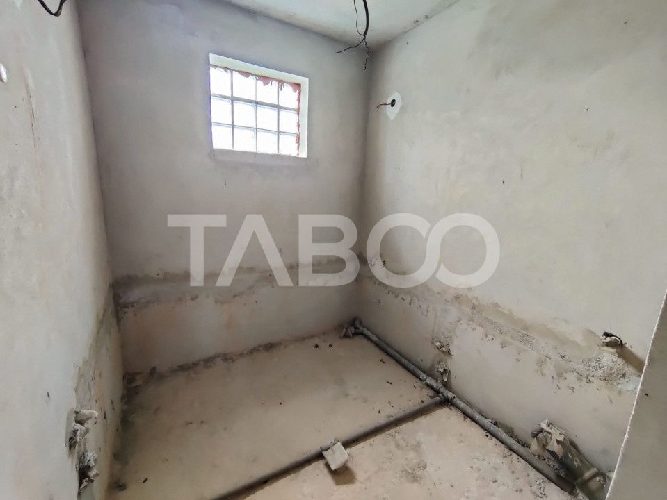 Comision 0% Casa tip duplex de vanzare 6 camere cu teren Saliste Sibiu – fotografia 13 din 16