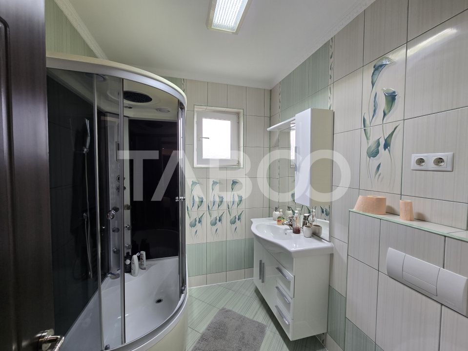 Apartament de vanzare 4 camere 3 bai 120mpu balcon Arhitectilor Sibiu – fotografia 9 din 13