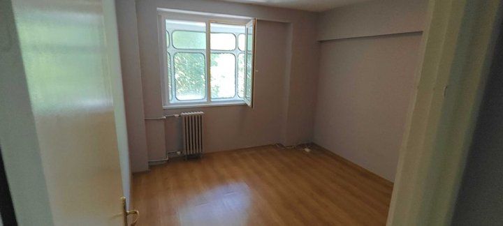 3 Camere de vanzare | Tineretului | Metrou | Nemobilat – fotografia 1 din 8