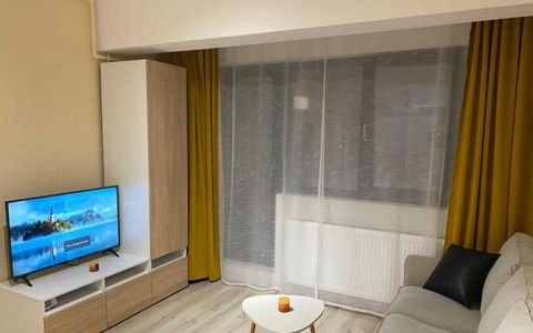 2 Camere de inchiriat | Regie | Centrala | Metrou | Mobilat