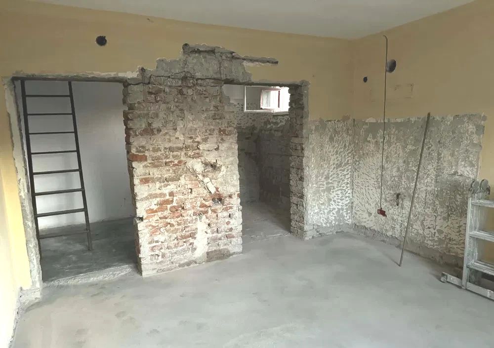 CASA 4 CAMERE I DE VANZARE I CENTRU I 120 MP I POZITIE FOARTE BUNA I – fotografia 5 din 8