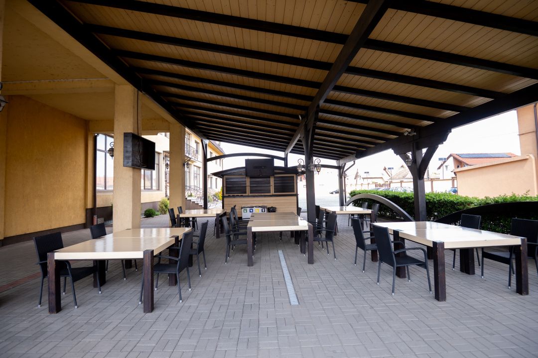 Hotel Miky Arad de vanzare | Investitie cu utilizari multiple | 42 camere cazare – fotografia 65 din 66