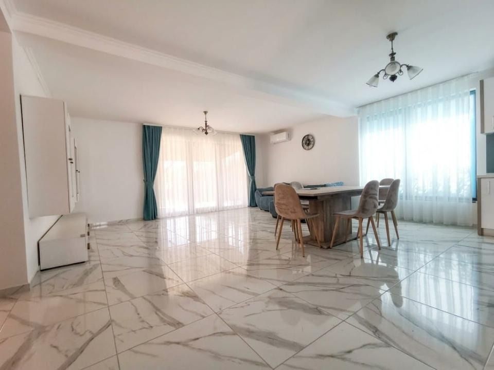 Casa de inchiriat cu 4 camere,curte, Santandrei, zona Mega Image, judetul Bihor – fotografia 2 din 13