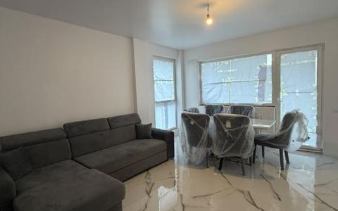 Apartament nou , 3 camere, parcare ,etaj 1