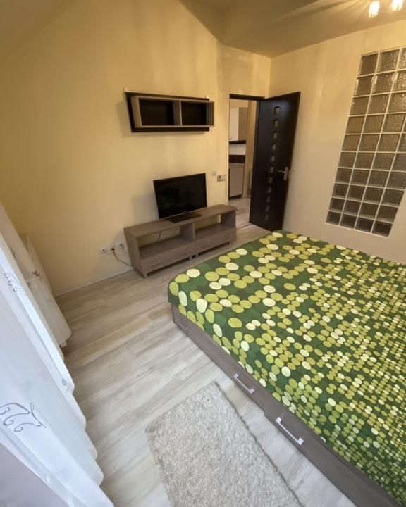 Apartament  3 camere la cheie Oasului – fotografia 3 din 8