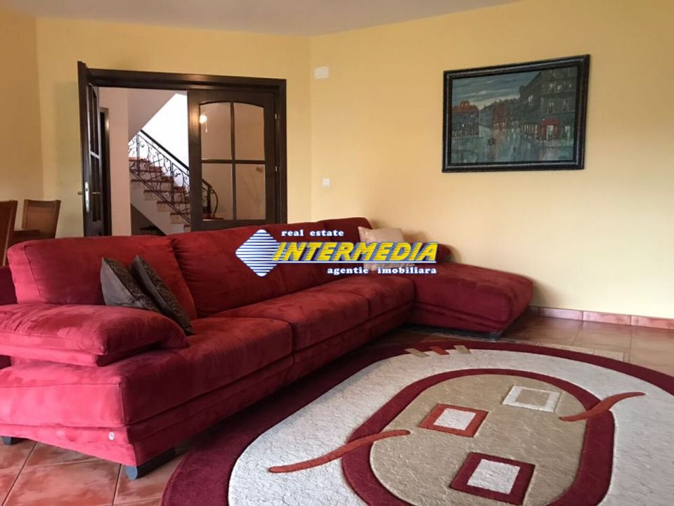 Casa de vanzare Alba Iulia CETATE cu 4 dormitoare si living finisata complet – fotografia 1 din 34