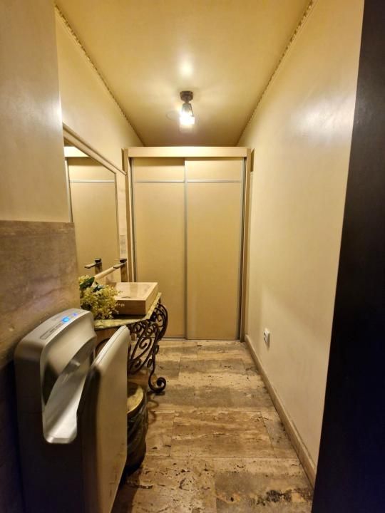 CAFENEA & RESTAURANT BISTRO DE VANZARE –  CENTRUL VECHI TARGOVISTE – fotografia 11 din 11